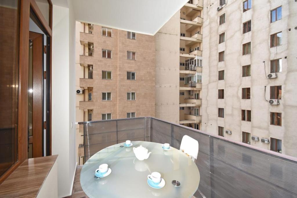 74/3New Building In The Center Of The Capital Apartamento Erevan Exterior foto