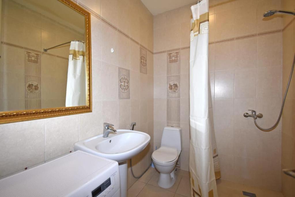 74/3New Building In The Center Of The Capital Apartamento Erevan Exterior foto