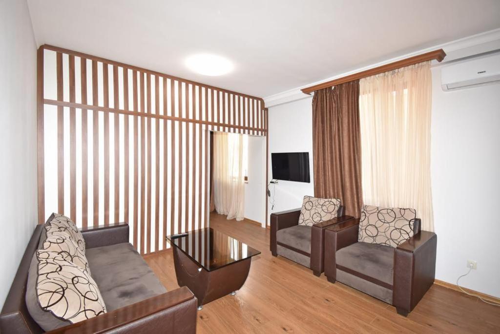 74/3New Building In The Center Of The Capital Apartamento Erevan Exterior foto