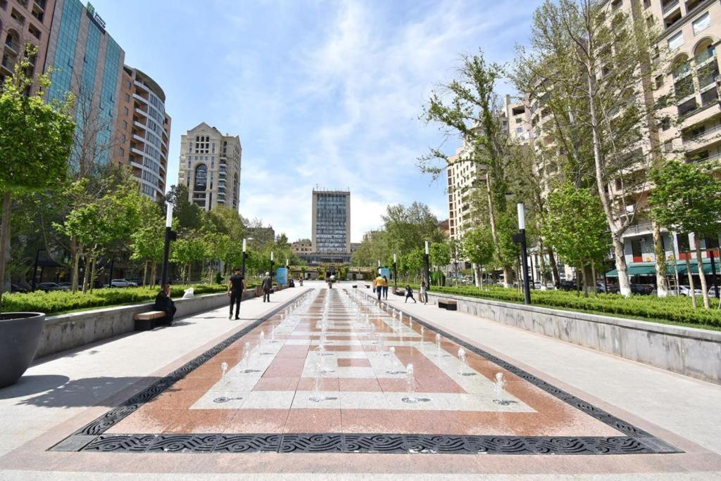 74/3New Building In The Center Of The Capital Apartamento Erevan Exterior foto