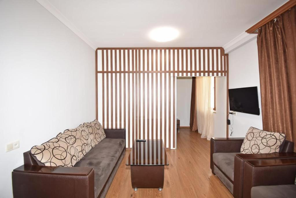 74/3New Building In The Center Of The Capital Apartamento Erevan Exterior foto